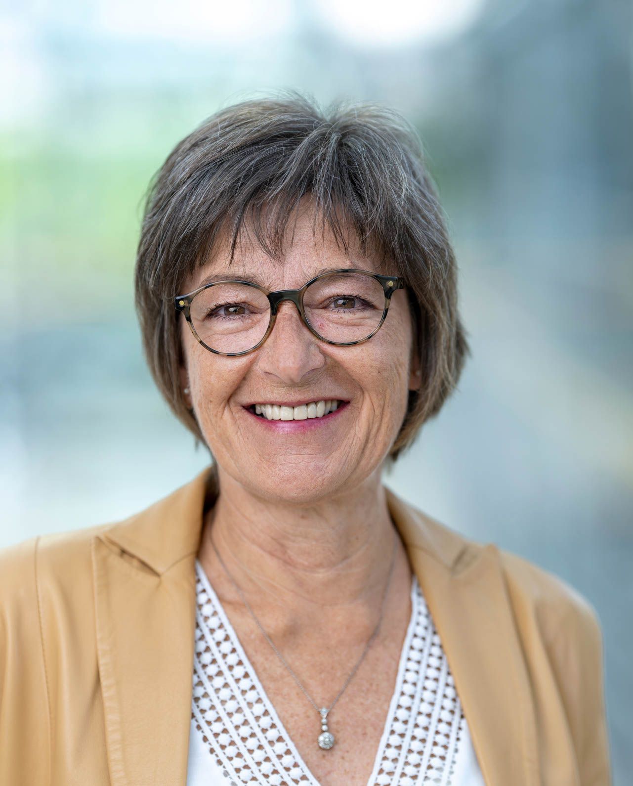 Portrait von Evelin Gerson, Referentin Regionalbüro